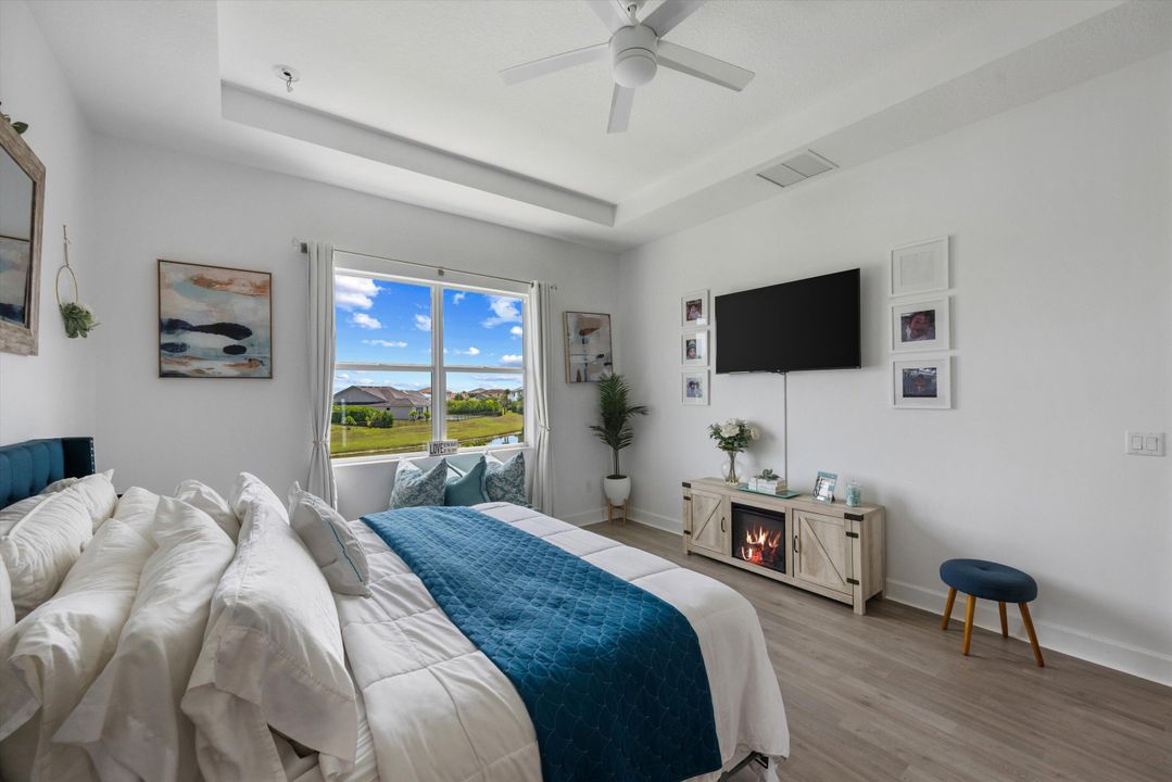 Active With Contract: $699,990 (4 beds, 3 baths, 2165 Square Feet)