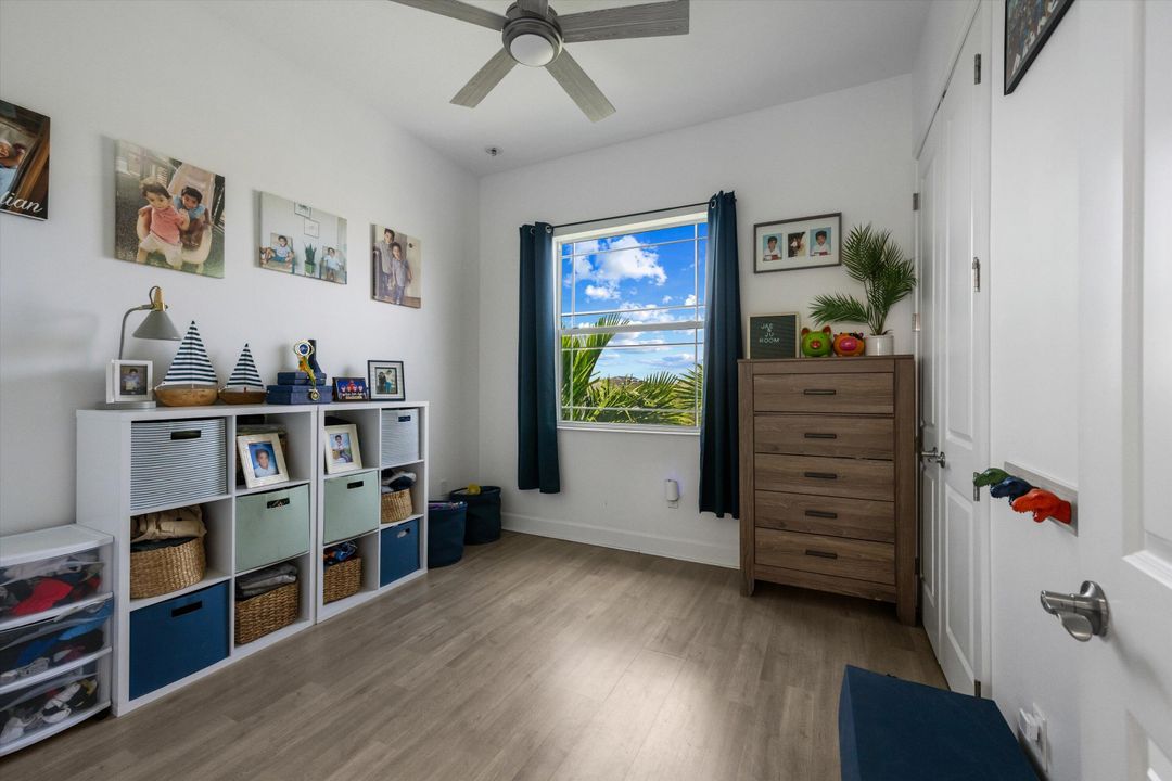 Active With Contract: $699,990 (4 beds, 3 baths, 2165 Square Feet)