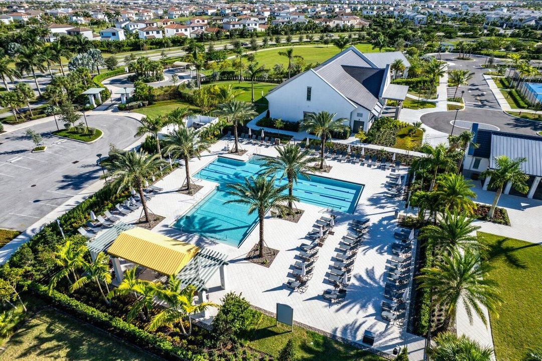 Active With Contract: $699,990 (4 beds, 3 baths, 2165 Square Feet)