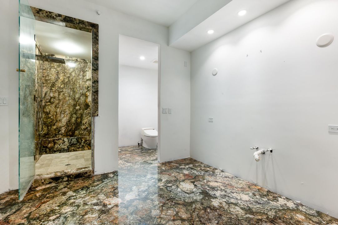 Active With Contract: $3,795,000 (3 beds, 4 baths, 4213 Square Feet)