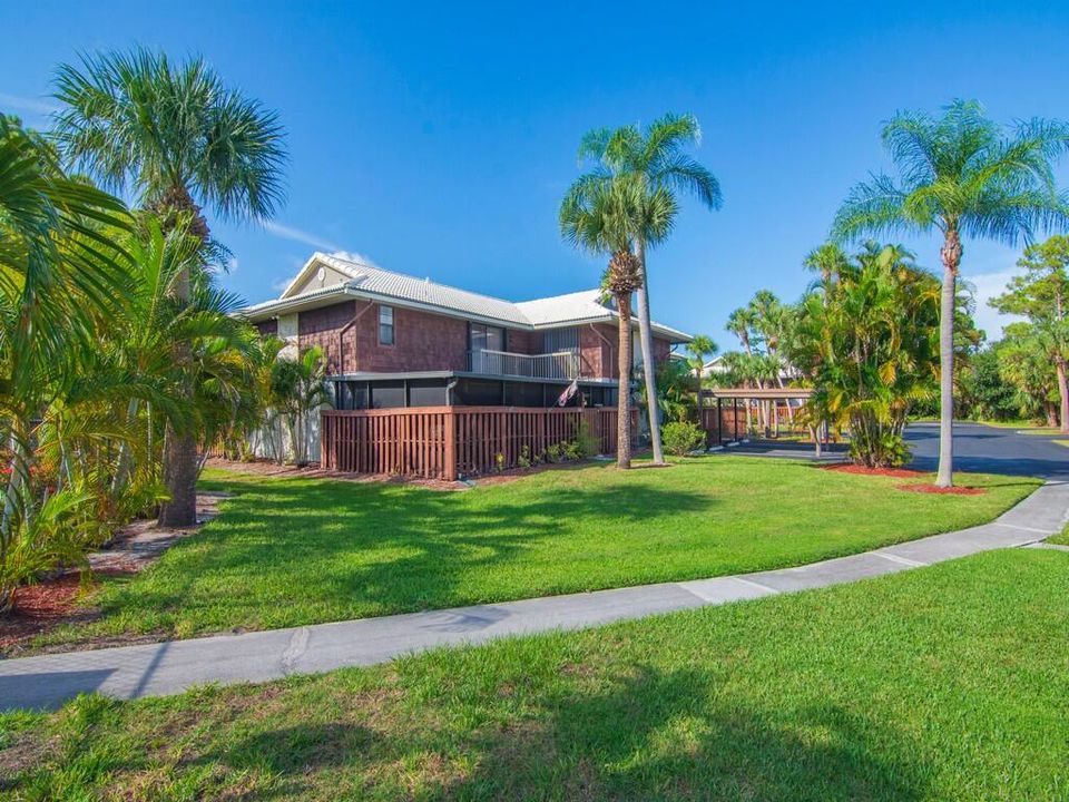 合同活跃: $159,900 (2 贝兹, 2 浴室, 1688 平方英尺)