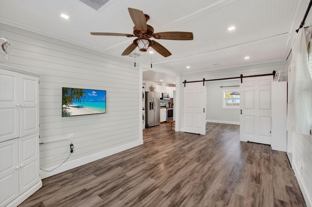 Activo con contrato: $410,000 (3 camas, 2 baños, 951 Pies cuadrados)