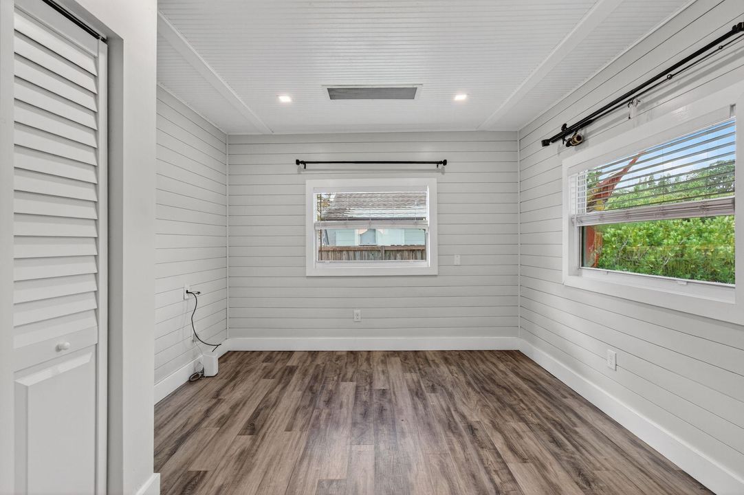 Activo con contrato: $410,000 (3 camas, 2 baños, 951 Pies cuadrados)