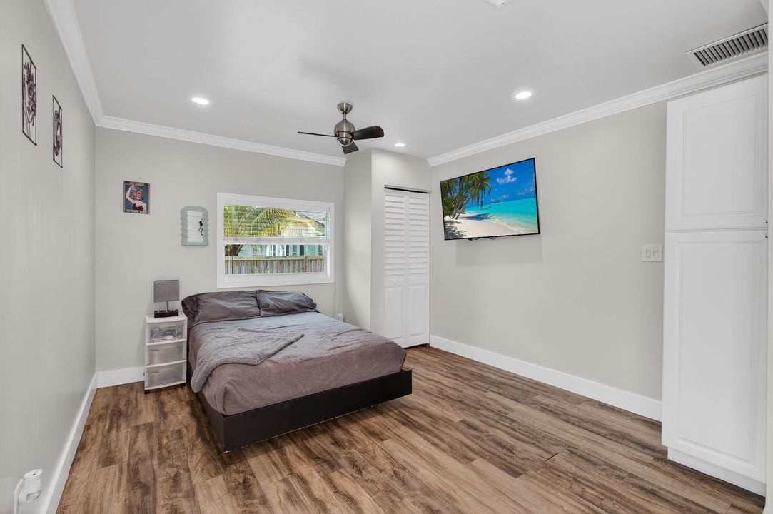 Activo con contrato: $410,000 (3 camas, 2 baños, 951 Pies cuadrados)