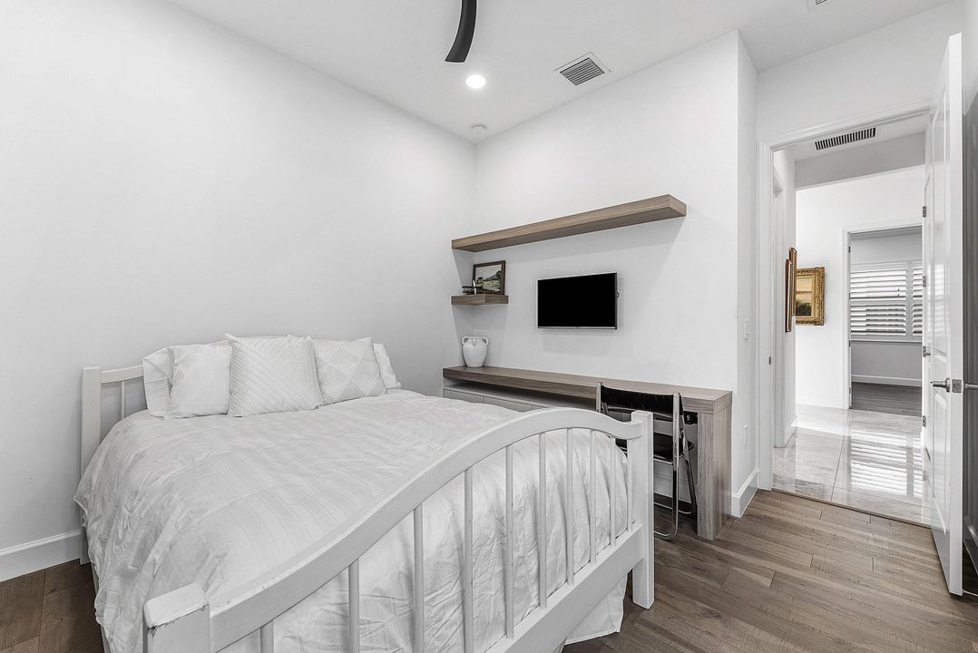 Activo con contrato: $1,150,000 (4 camas, 3 baños, 2313 Pies cuadrados)