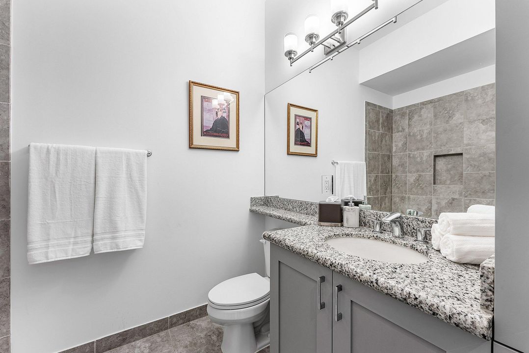 Activo con contrato: $1,150,000 (4 camas, 3 baños, 2313 Pies cuadrados)