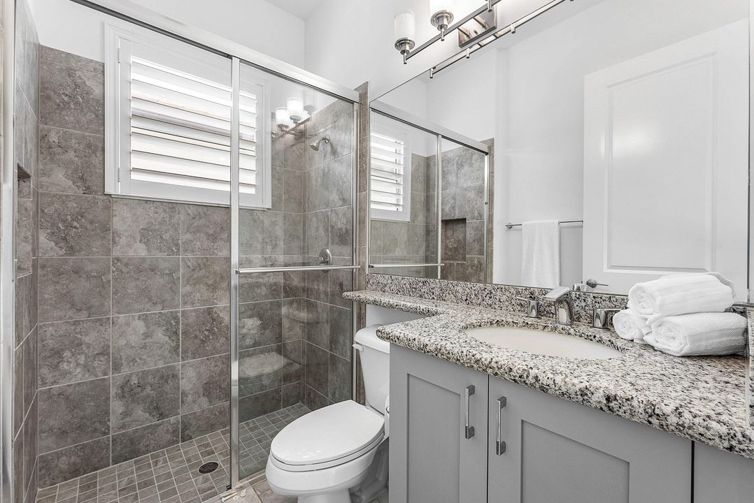 Activo con contrato: $1,150,000 (4 camas, 3 baños, 2313 Pies cuadrados)