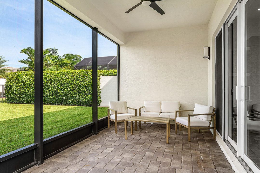 Activo con contrato: $1,150,000 (4 camas, 3 baños, 2313 Pies cuadrados)