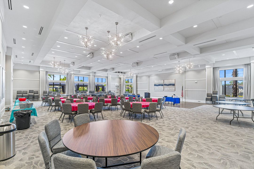 Activo con contrato: $1,150,000 (4 camas, 3 baños, 2313 Pies cuadrados)