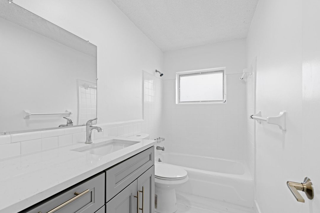 待售: $355,000 (2 贝兹, 2 浴室, 1600 平方英尺)