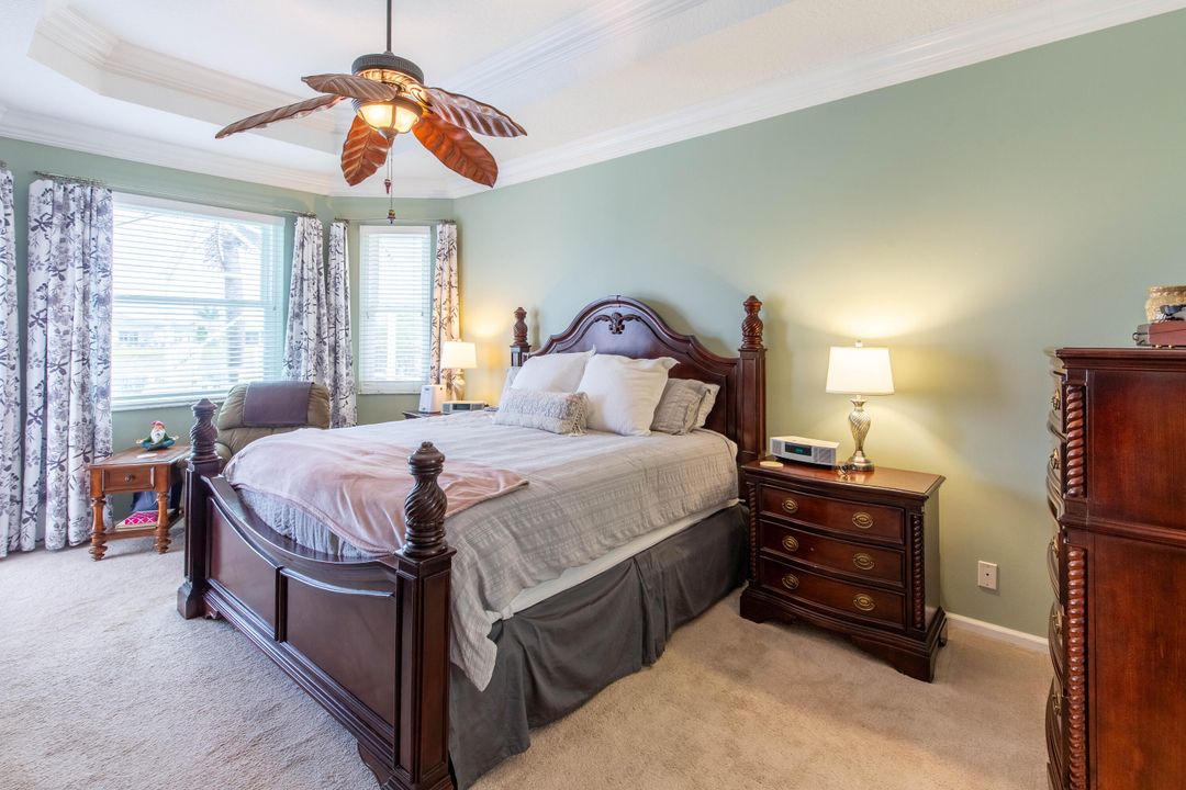 Activo con contrato: $929,800 (4 camas, 3 baños, 2871 Pies cuadrados)