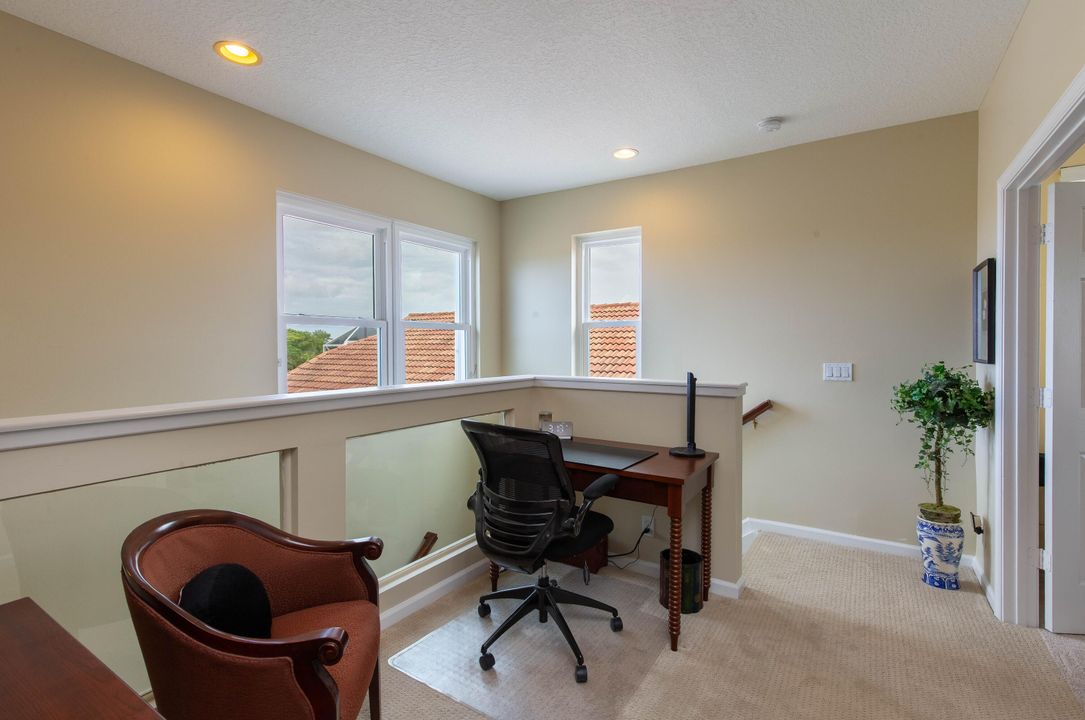 Activo con contrato: $929,800 (4 camas, 3 baños, 2871 Pies cuadrados)