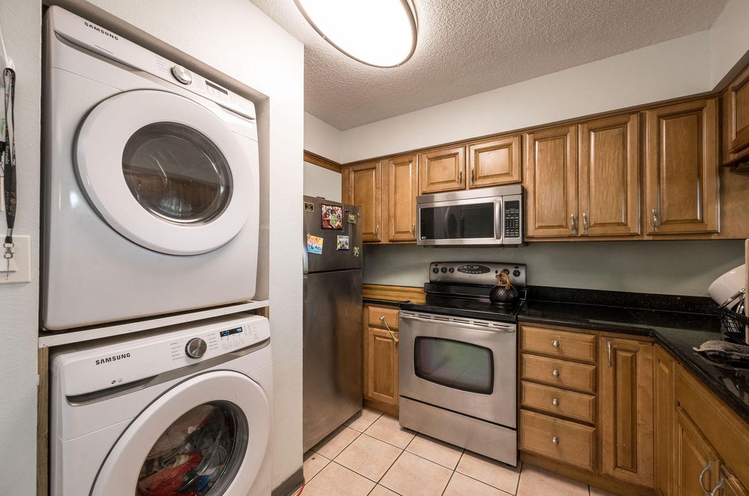 En Venta: $499,000 (2 camas, 2 baños, 808 Pies cuadrados)