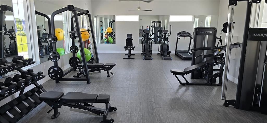 For Sale: $359,900 (4 beds, 2 baths, 1828 Square Feet)