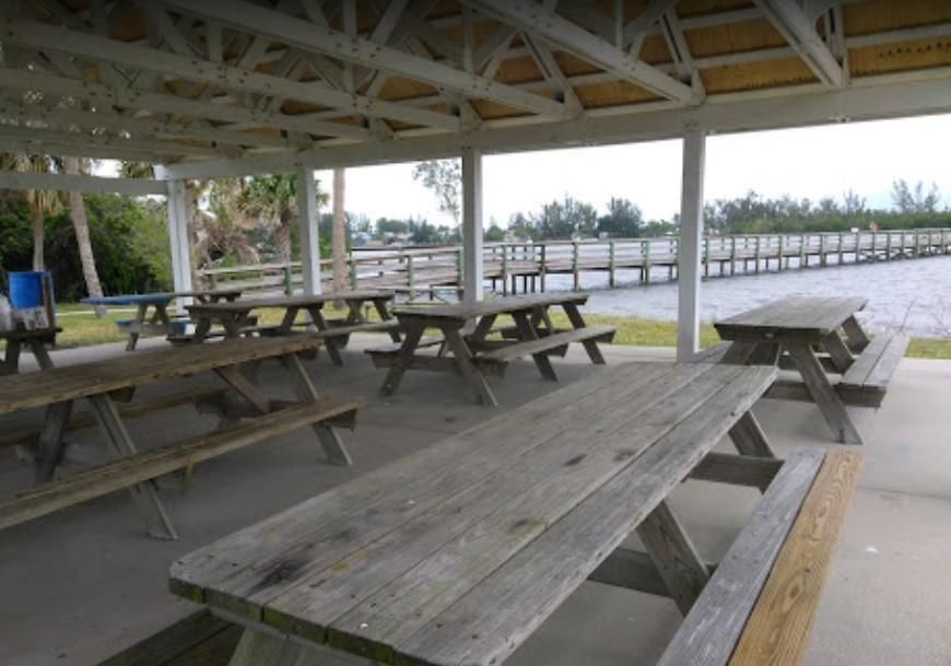 For Sale: $359,900 (4 beds, 2 baths, 1828 Square Feet)