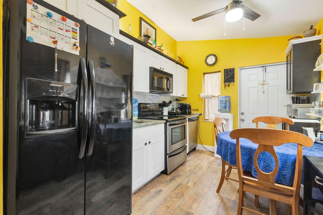 En Venta: $3,199,000 (4 camas, 4 baños, 1729 Pies cuadrados)