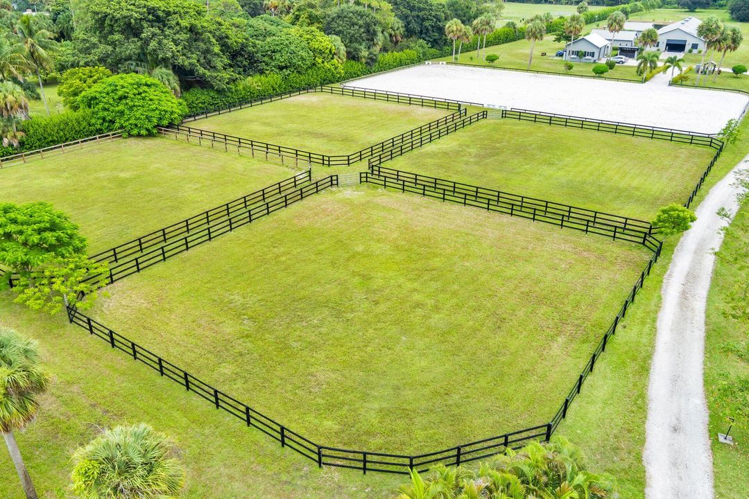 En Venta: $3,199,000 (4 camas, 4 baños, 1729 Pies cuadrados)