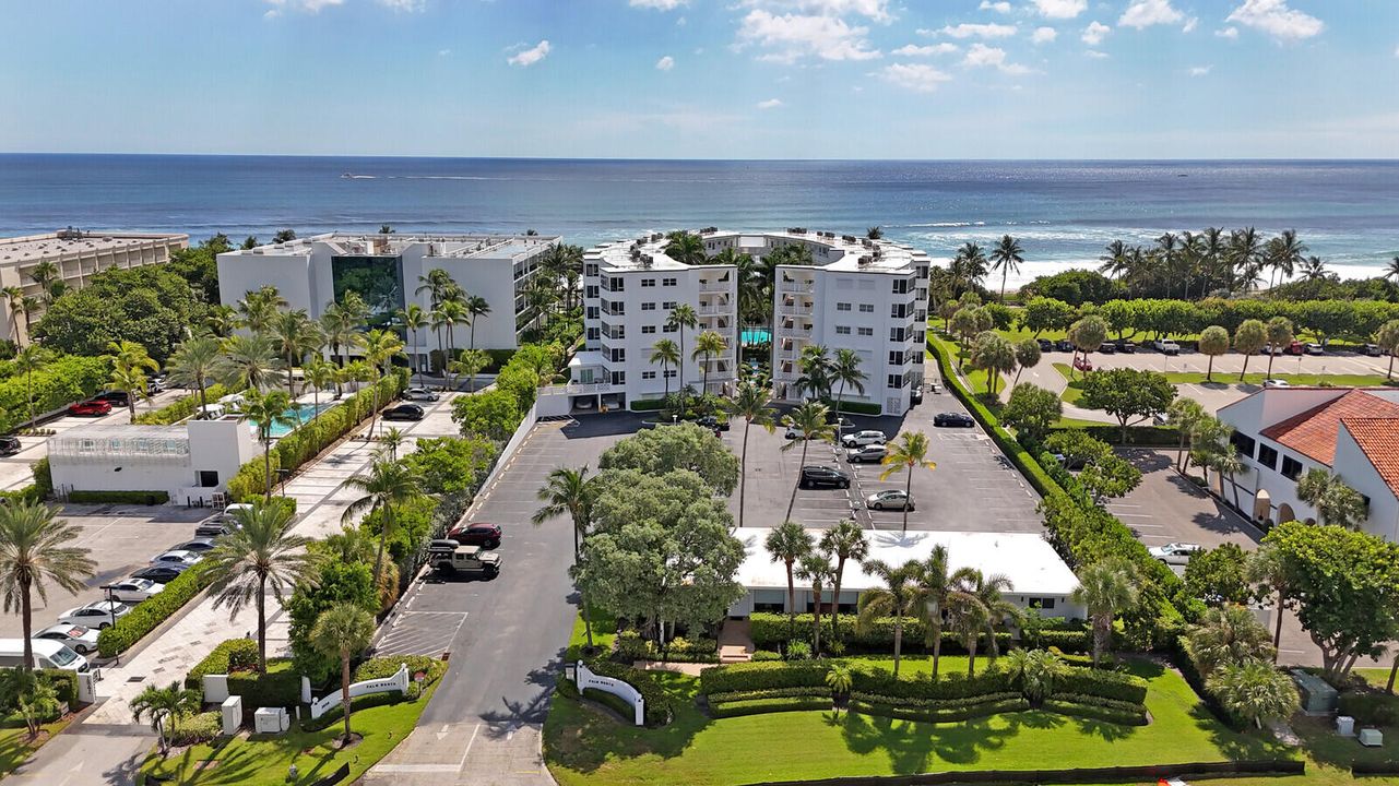 Active With Contract: $5,500 (2 beds, 2 baths, 1014 Square Feet)