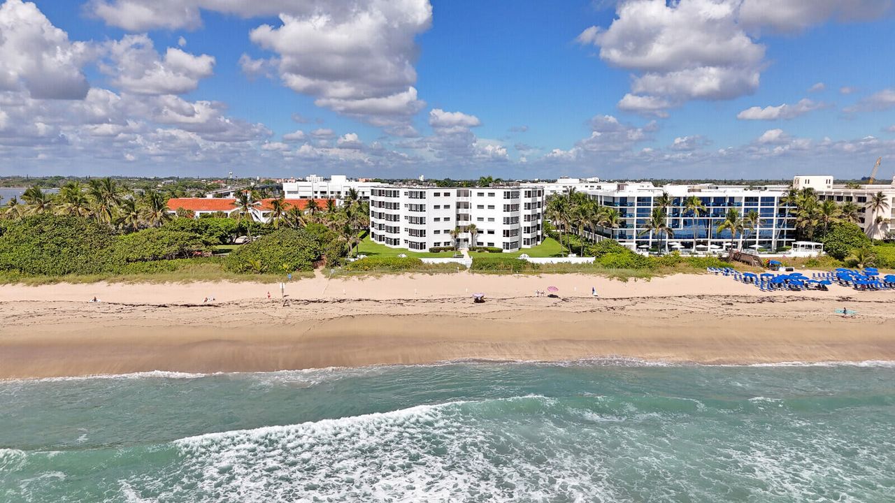 Active With Contract: $5,500 (2 beds, 2 baths, 1014 Square Feet)