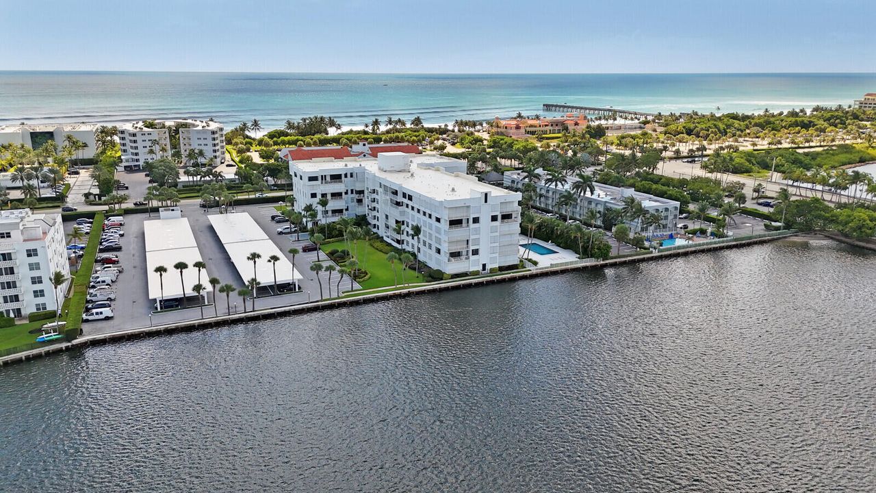 Active With Contract: $5,500 (2 beds, 2 baths, 1014 Square Feet)