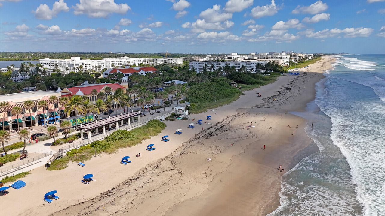 Active With Contract: $5,500 (2 beds, 2 baths, 1014 Square Feet)