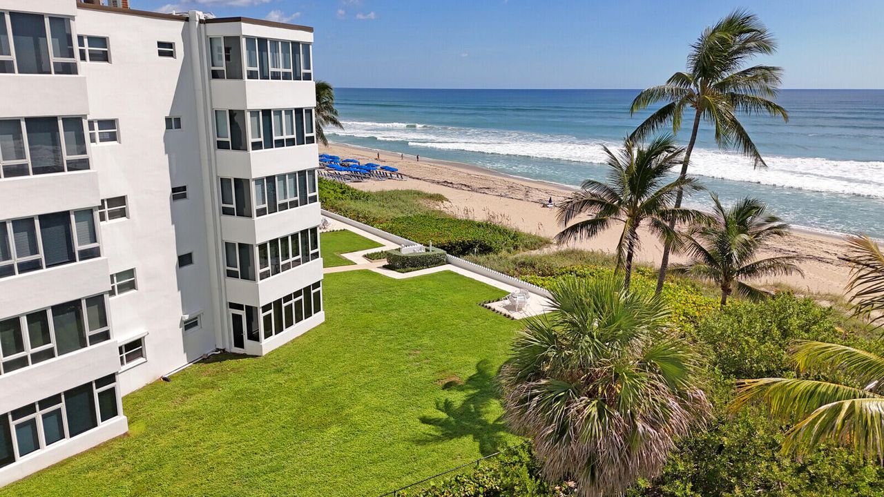 Active With Contract: $5,500 (2 beds, 2 baths, 1014 Square Feet)