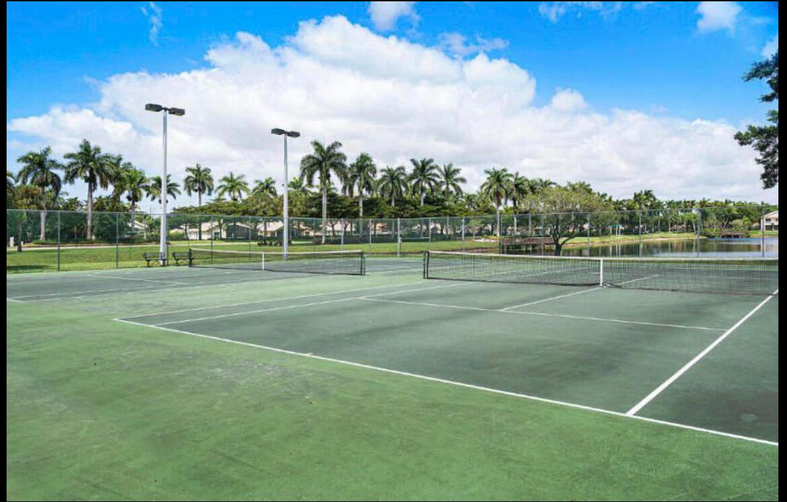 Active With Contract: $3,800 (2 beds, 2 baths, 1358 Square Feet)