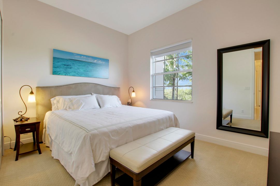 出租: $18,000 (3 贝兹, 2 浴室, 2367 平方英尺)