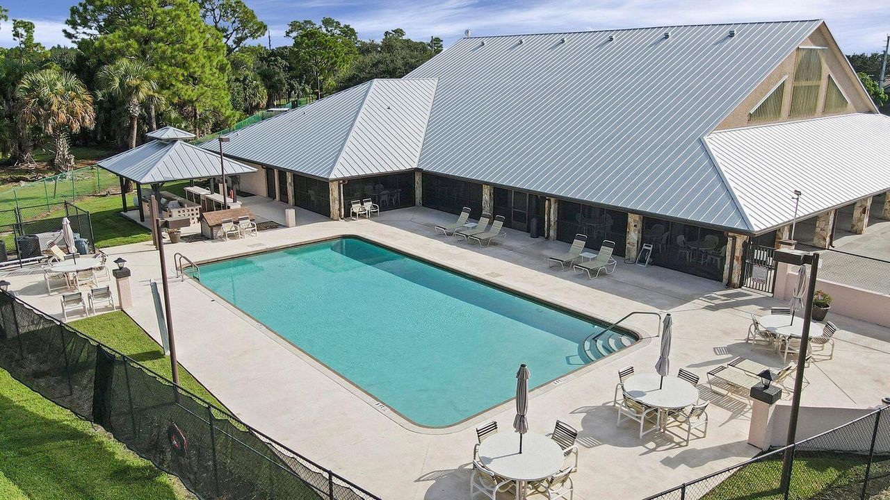 На продажу: $399,999 (3 спален, 2 ванн, 1485 Квадратных фут)