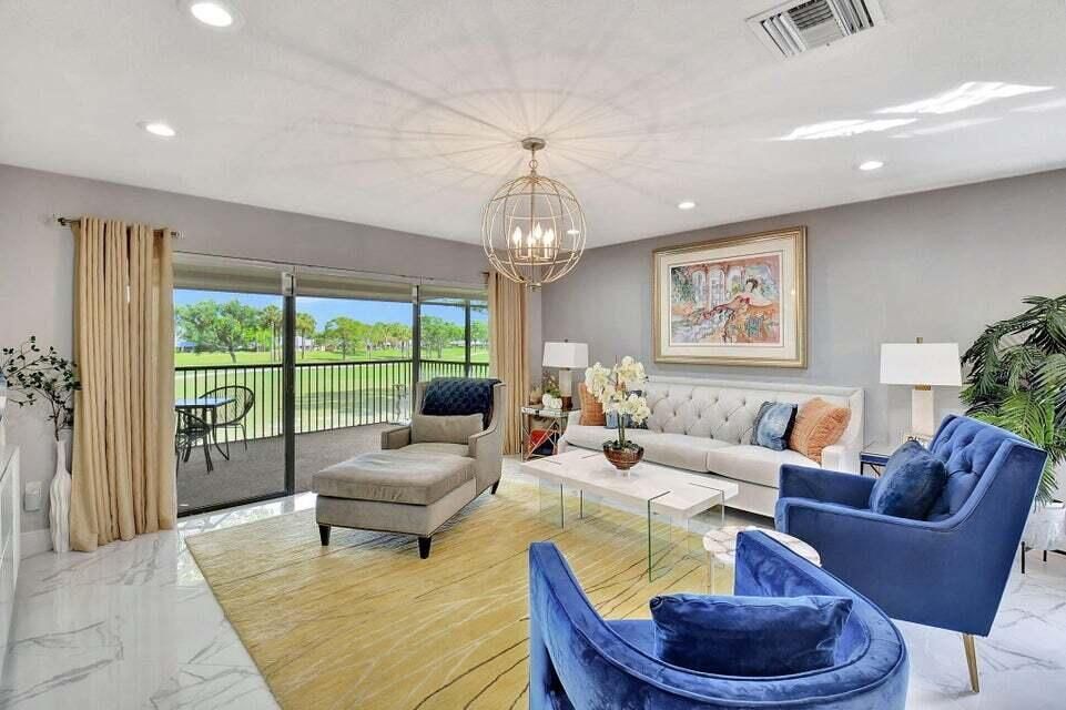 For Sale: $79,900 (2 beds, 2 baths, 1562 Square Feet)