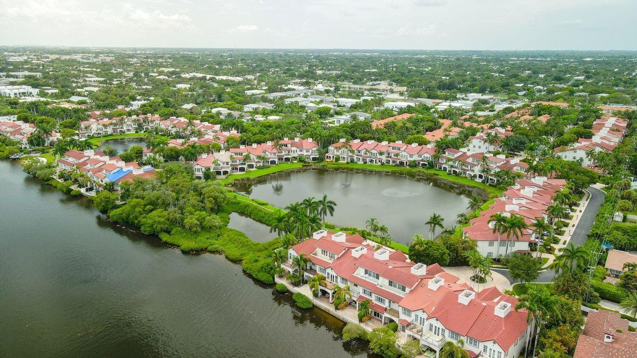 На продажу: $2,395,000 (3 спален, 3 ванн, 2884 Квадратных фут)