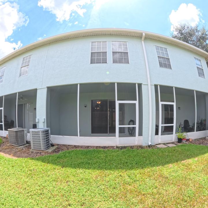 Activo con contrato: $2,500 (3 camas, 2 baños, 1585 Pies cuadrados)