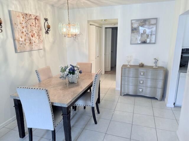 На продажу: $87,000 (1 спален, 1 ванн, 700 Квадратных фут)