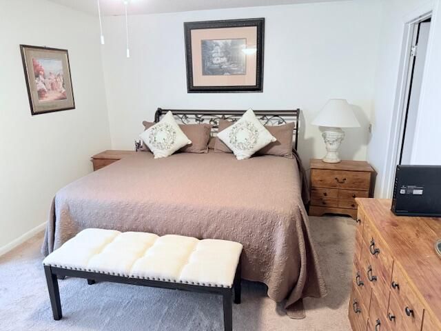 На продажу: $87,000 (1 спален, 1 ванн, 700 Квадратных фут)