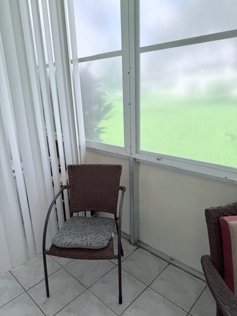 На продажу: $87,000 (1 спален, 1 ванн, 700 Квадратных фут)