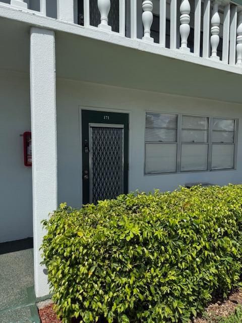 На продажу: $87,000 (1 спален, 1 ванн, 700 Квадратных фут)