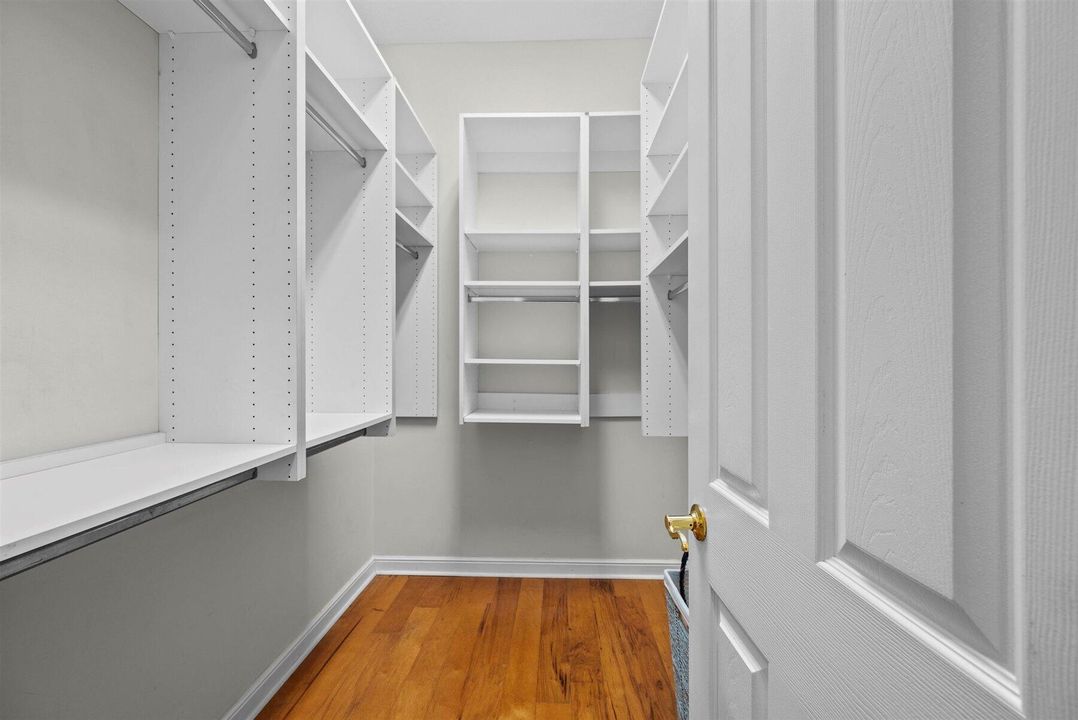 Activo con contrato: $1,295,000 (3 camas, 3 baños, 1996 Pies cuadrados)