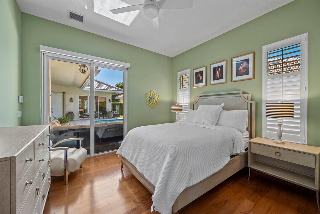 Activo con contrato: $1,295,000 (3 camas, 3 baños, 1996 Pies cuadrados)