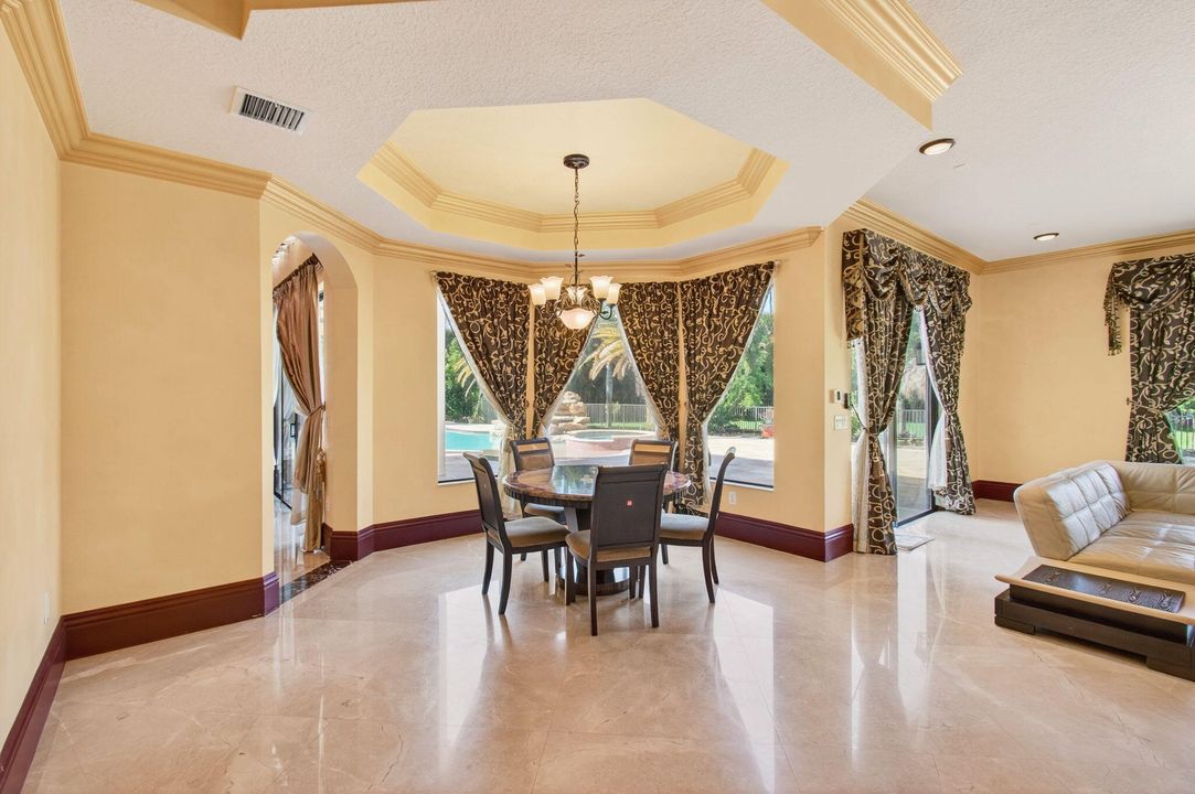 For Sale: $2,300,000 (6 beds, 5 baths, 5790 Square Feet)