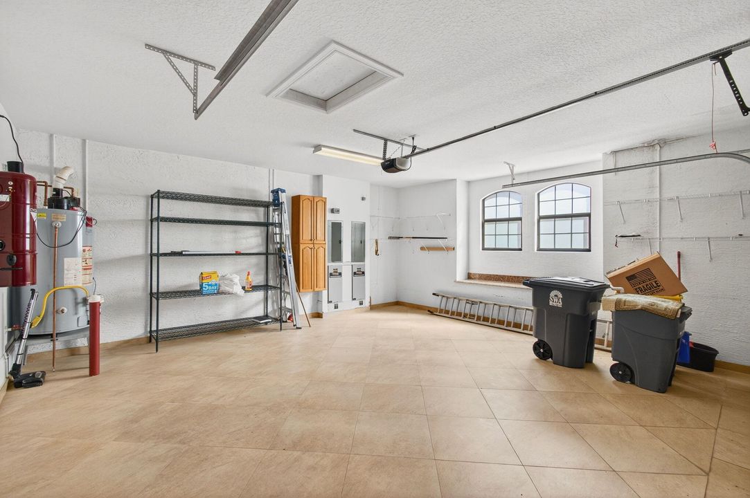 For Sale: $2,300,000 (6 beds, 5 baths, 5790 Square Feet)