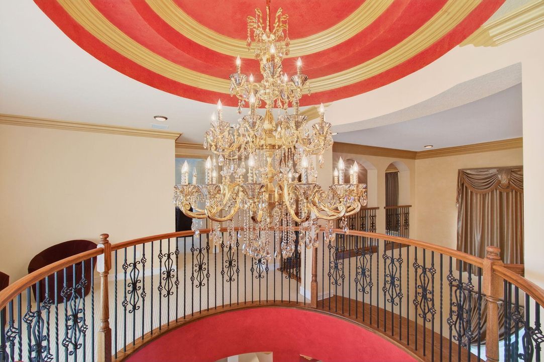 For Sale: $2,300,000 (6 beds, 5 baths, 5790 Square Feet)