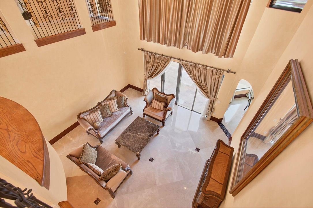 For Sale: $2,300,000 (6 beds, 5 baths, 5790 Square Feet)