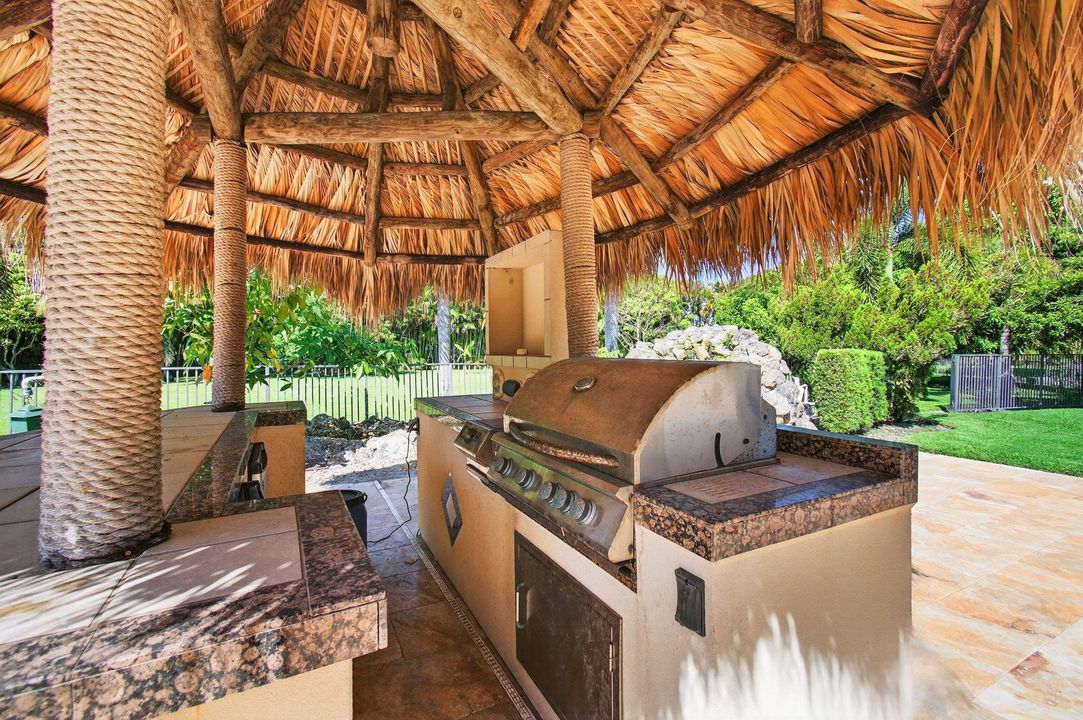 For Sale: $2,300,000 (6 beds, 5 baths, 5790 Square Feet)