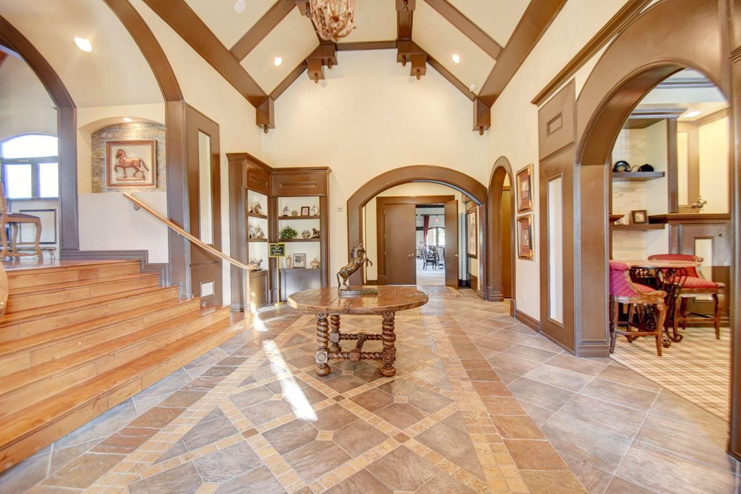 For Sale: $2,300,000 (6 beds, 5 baths, 5790 Square Feet)