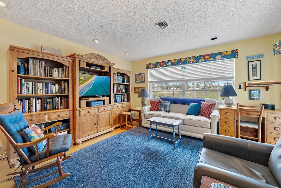 En Venta: $569,000 (2 camas, 2 baños, 1648 Pies cuadrados)