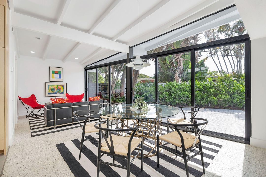 На продажу: $1,195,000 (4 спален, 3 ванн, 1835 Квадратных фут)