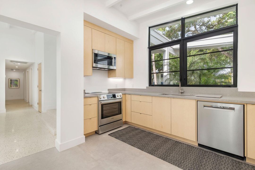 На продажу: $1,195,000 (4 спален, 3 ванн, 1835 Квадратных фут)