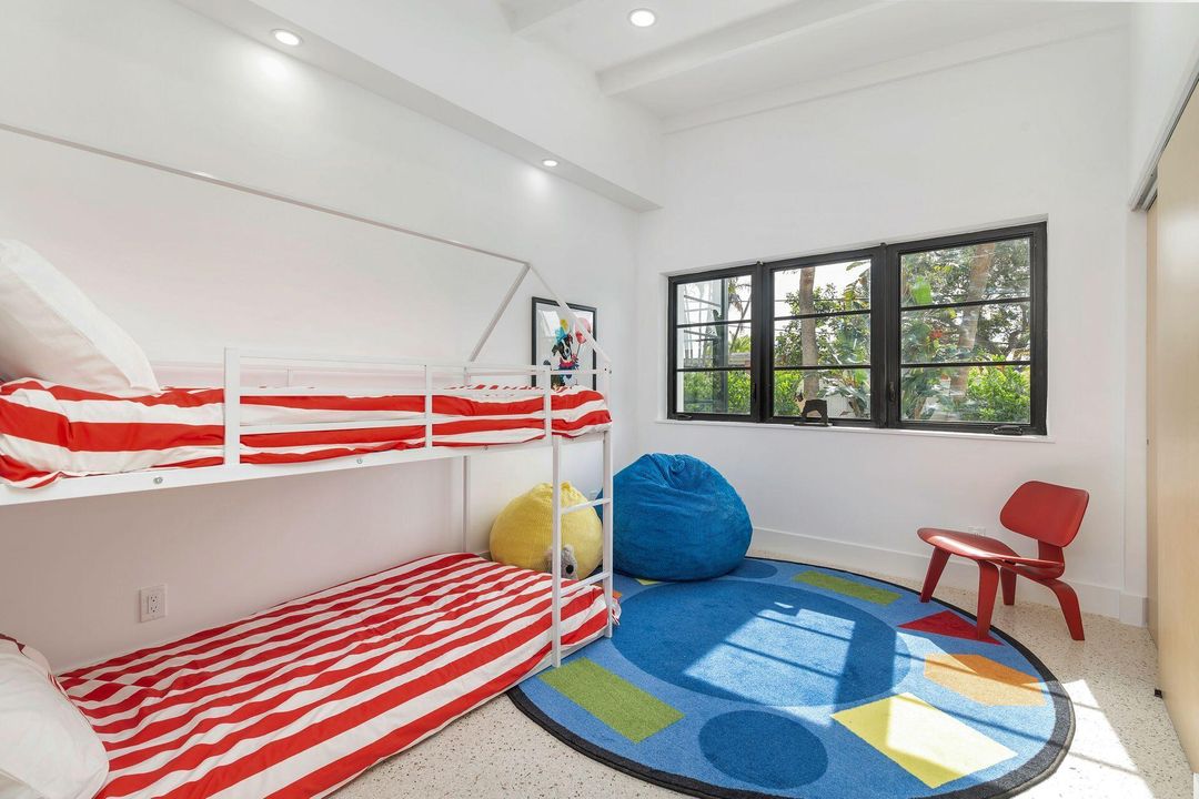 На продажу: $1,195,000 (4 спален, 3 ванн, 1835 Квадратных фут)