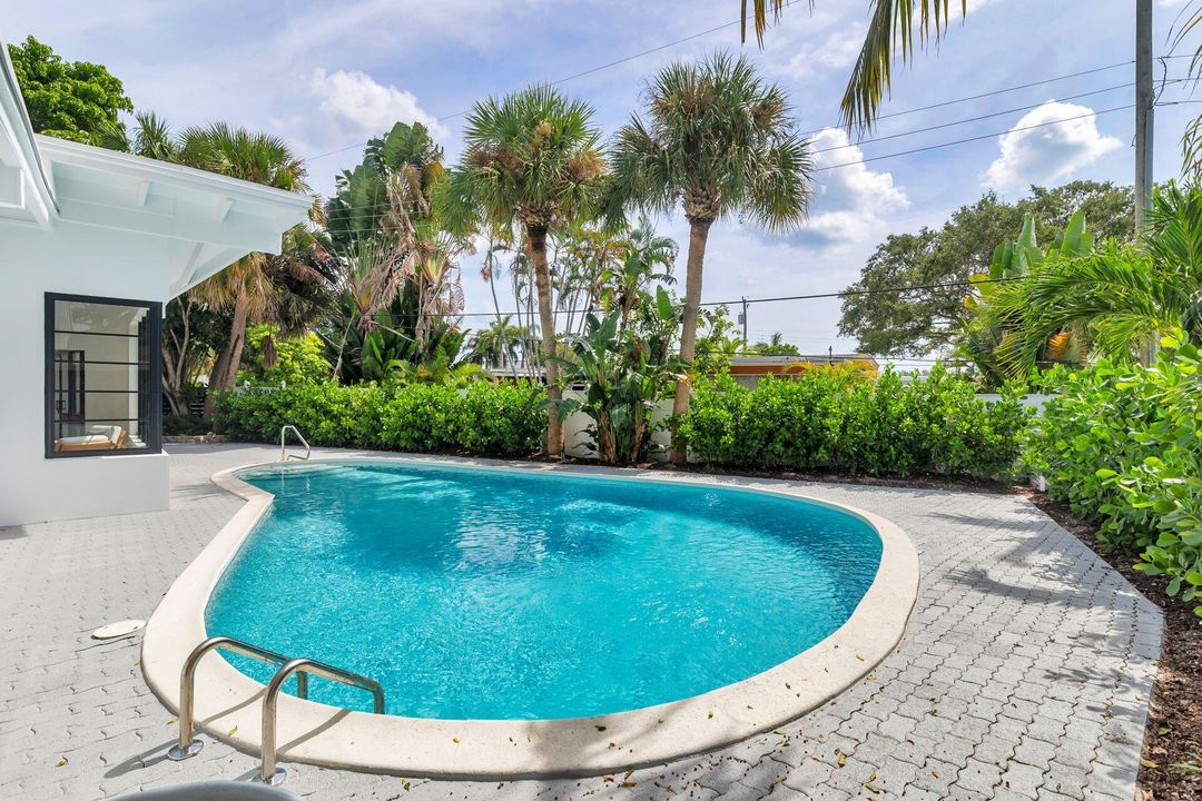 На продажу: $1,195,000 (4 спален, 3 ванн, 1835 Квадратных фут)