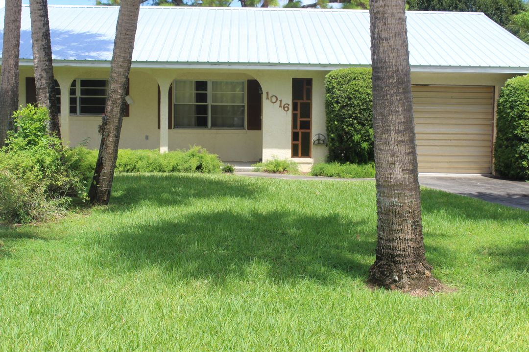 最近售出: $272,000 (2 贝兹, 2 浴室, 1213 平方英尺)